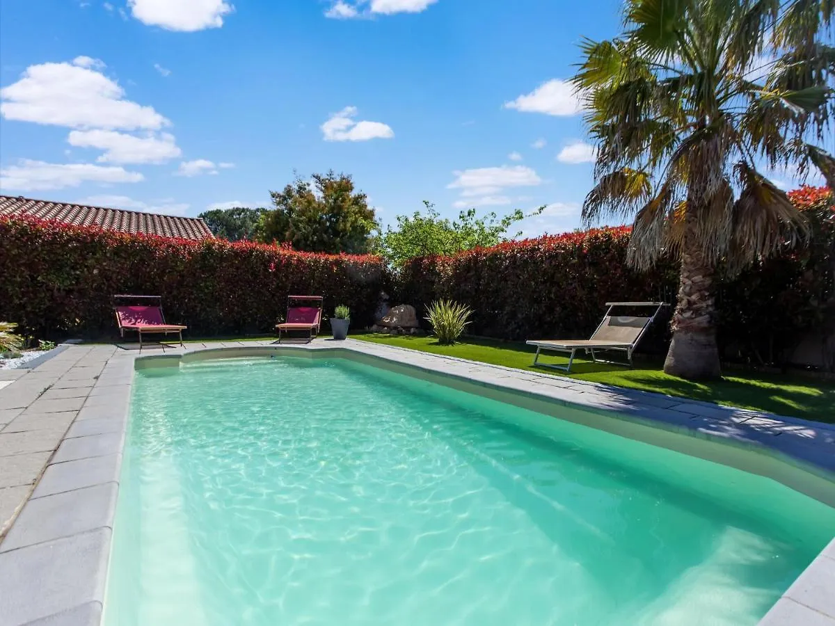 Beautiful Holiday Home With Swimming Pool Gonfaron 0*,  France