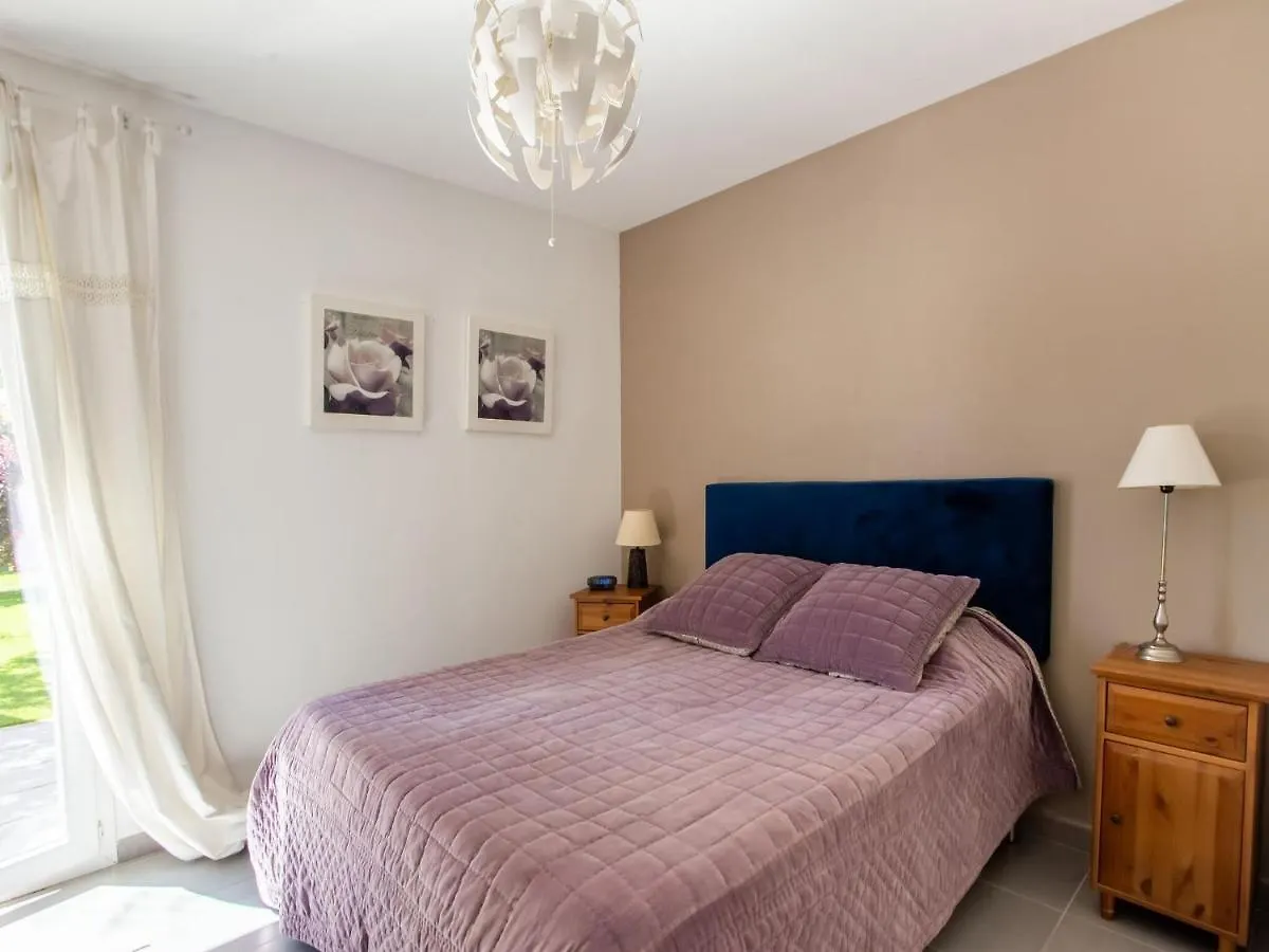 Beautiful Holiday Home With Swimming Pool Gonfaron 0*,